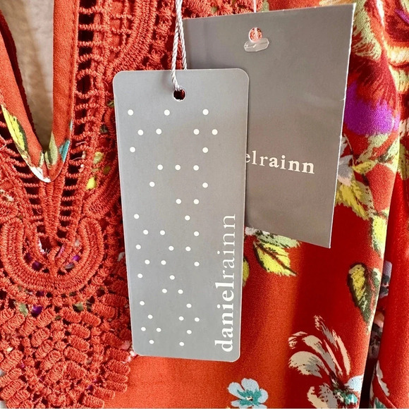 Daniel Rainn Stitch Fix Boho Sleveless Top with Crochet Detail - Petite Medium - Picture 7 of 12